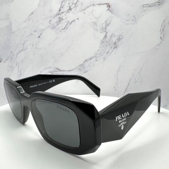 NEW Prada PRO8YS 1AB5SO Black Dark Gray Cat eye unisex sunglasses - Picture 1 of 9